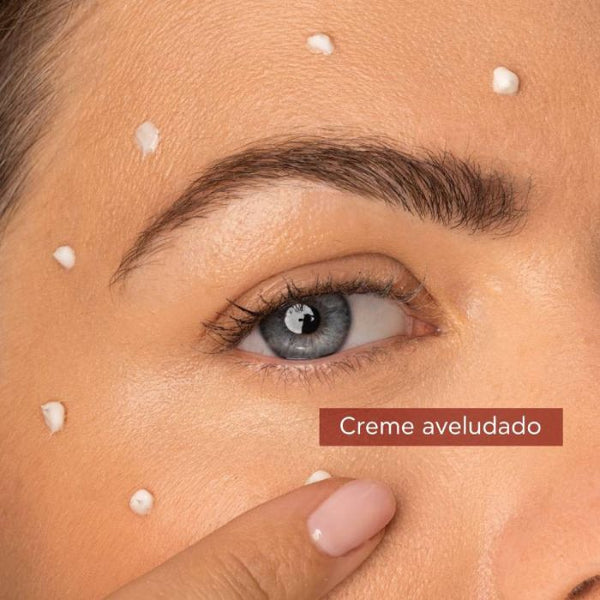 Apivita Beevine Elixir Creme de Olhos e Lábios, 15 ml