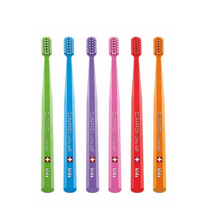 Curaprox Kids Ultra Soft Escova de Dentes, 4-12 anos